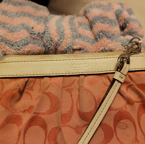 Yes - Picture 4 of 4